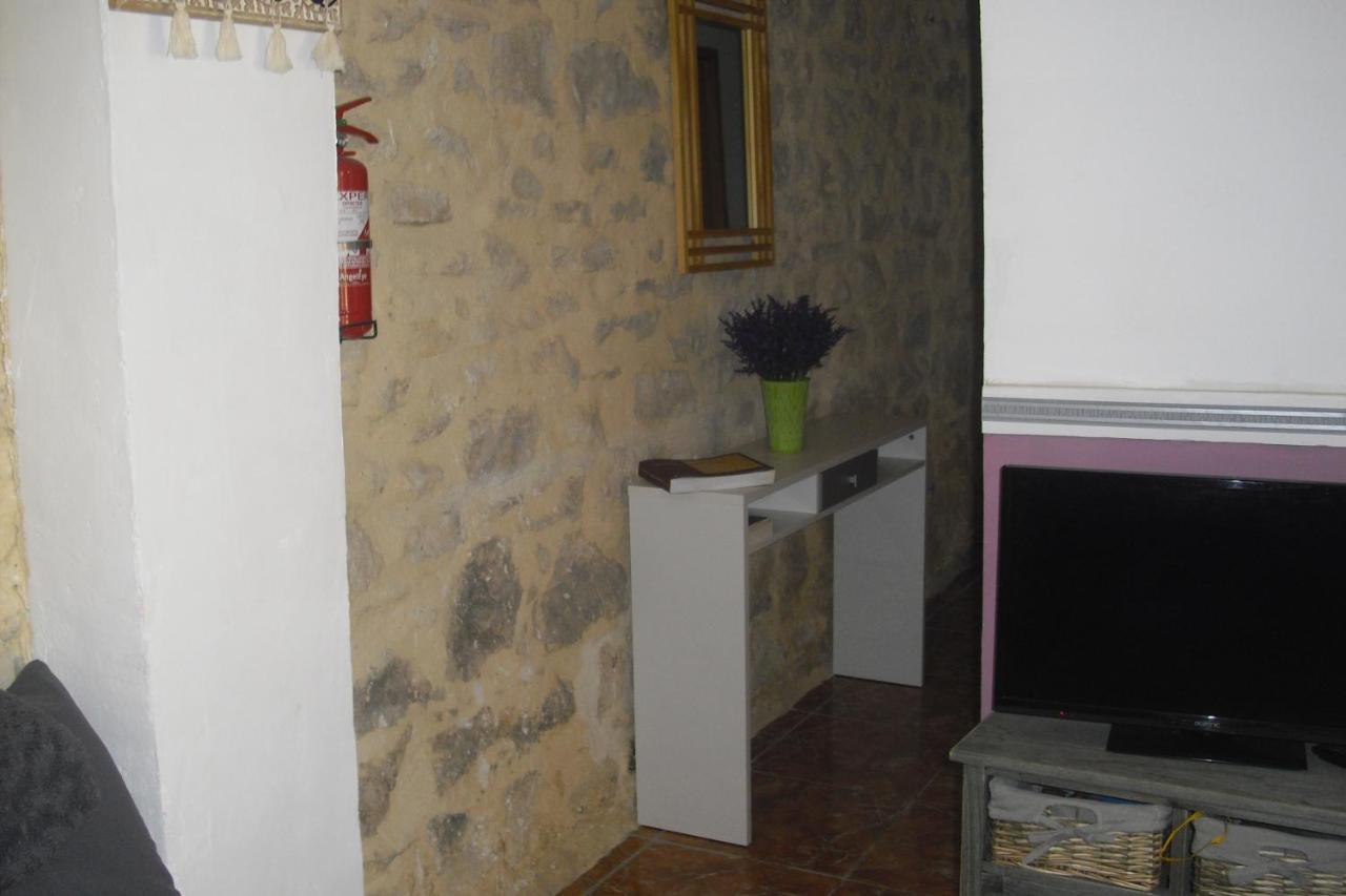 Lou Mas Li Pitchoun "Le Prunier " Apartamento Gordes Exterior foto